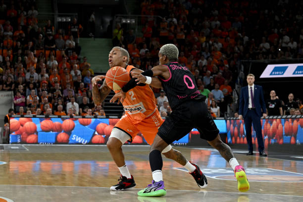 他往往通过 他往往通过